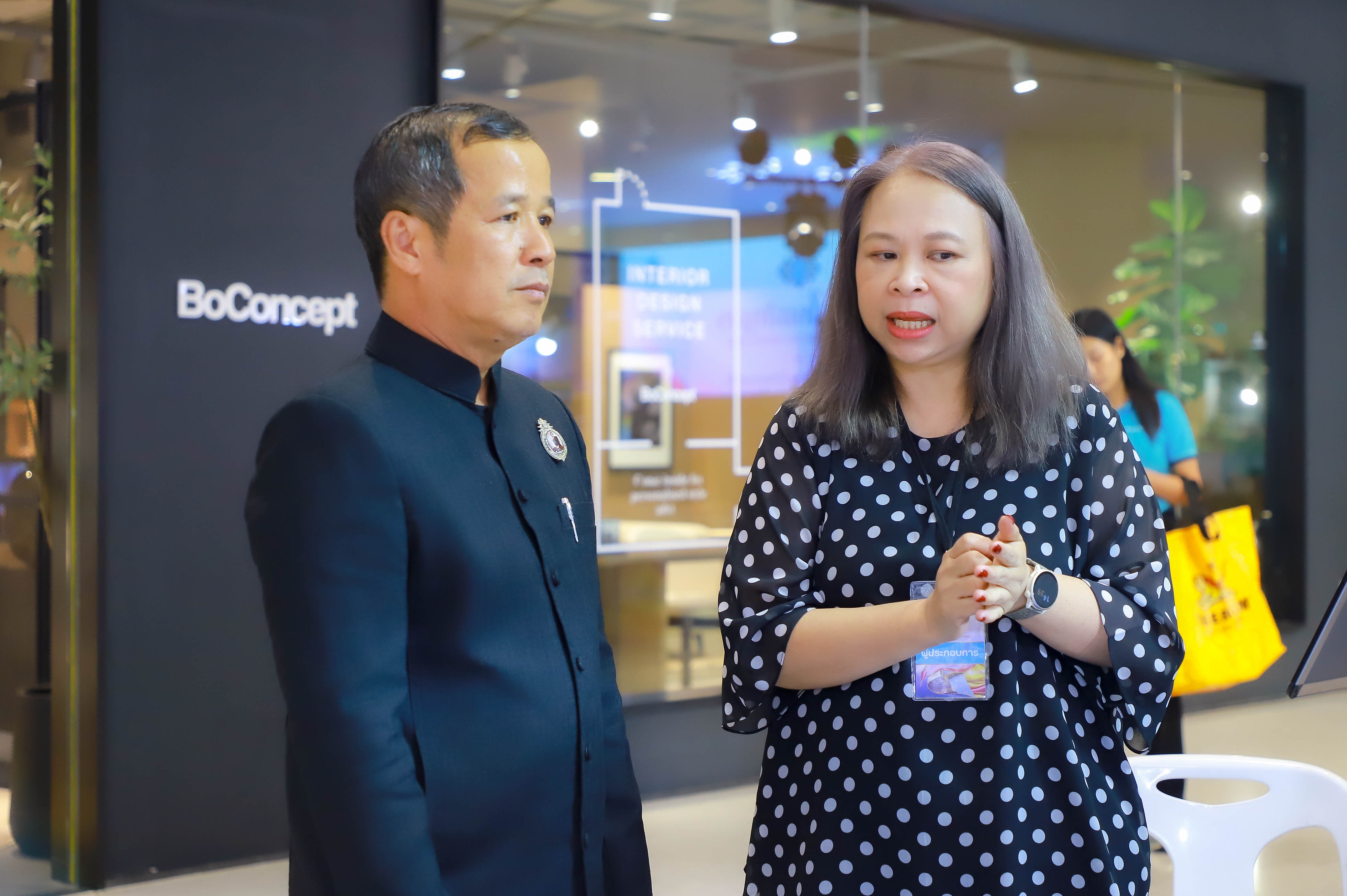 title - ผู้ตรวจราชการ ส.ป.ก. ร่วมพิธีเปิดงานหม่อนไหมสัญจร ณ กรุงเทพมหานครและจังหวัดนนทบุรี ครั้งที่ 3